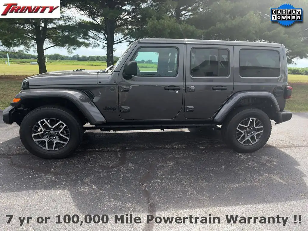 2025 Jeep Wrangler Sahara's photo