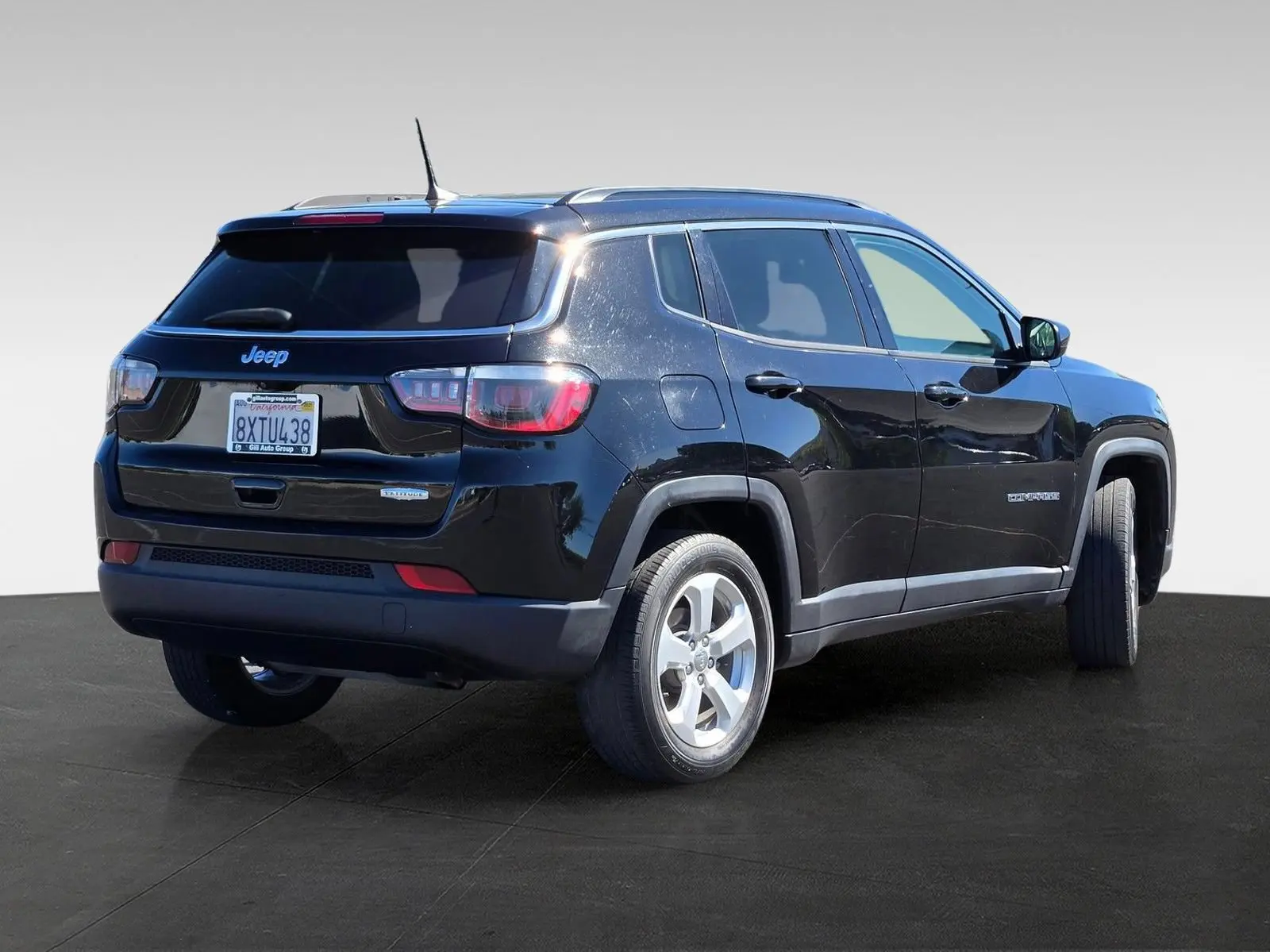 2020 Jeep Compass Latitude photo 4