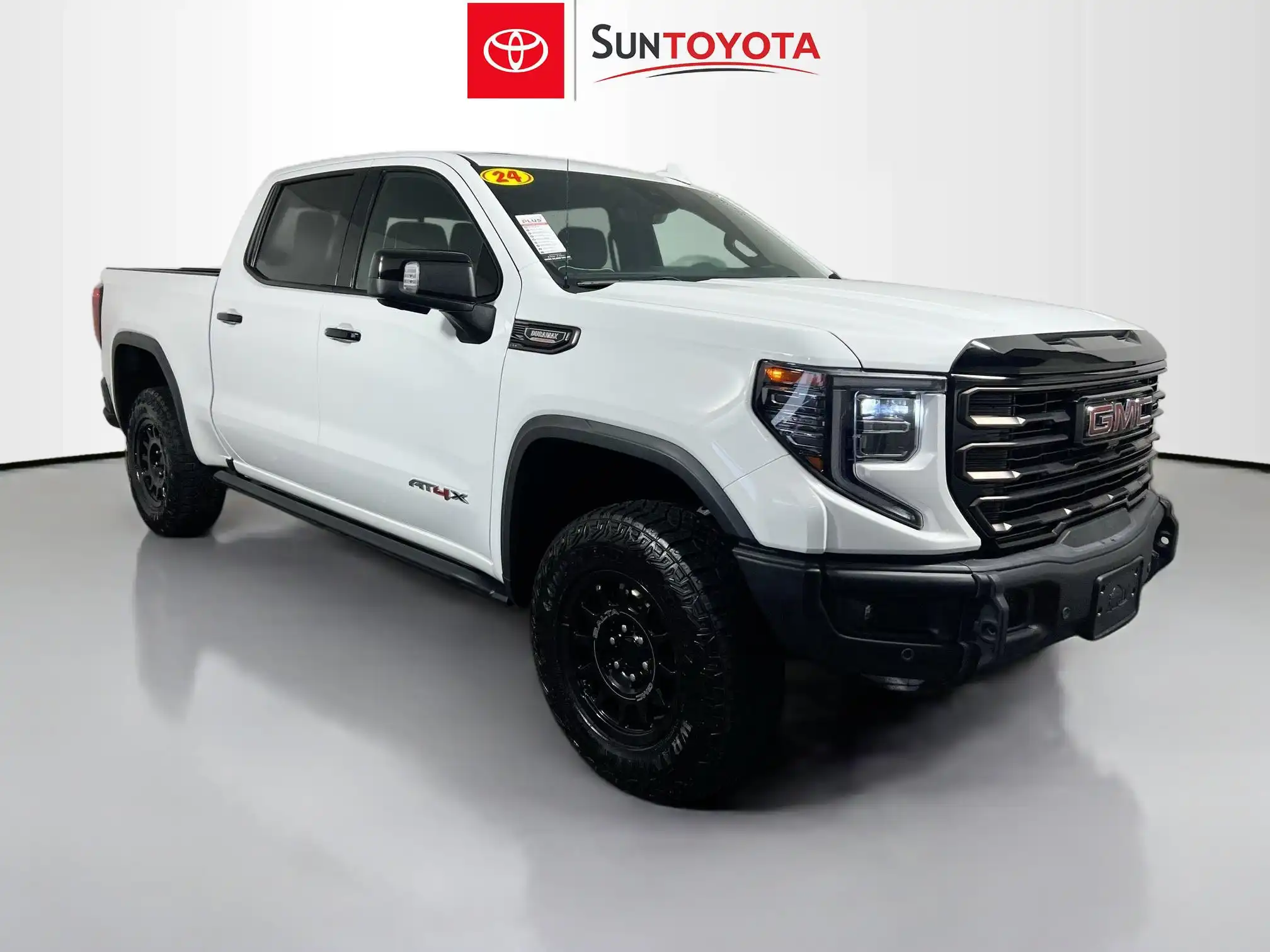 2024 GMC Sierra 4WD Crew Cab Short Box AT4X's photo