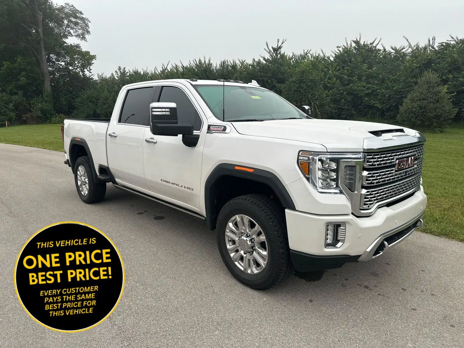 2021 GMC Sierra 4WD Crew Cab Standard Box Denali's photo