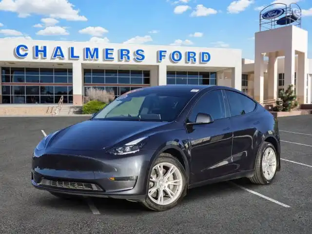 2024 Tesla Model Y Long Range Dual Motor All-Wheel Drive's photo
