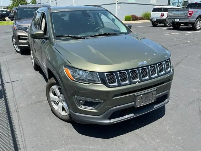 2018 Jeep Compass Latitude photo 3