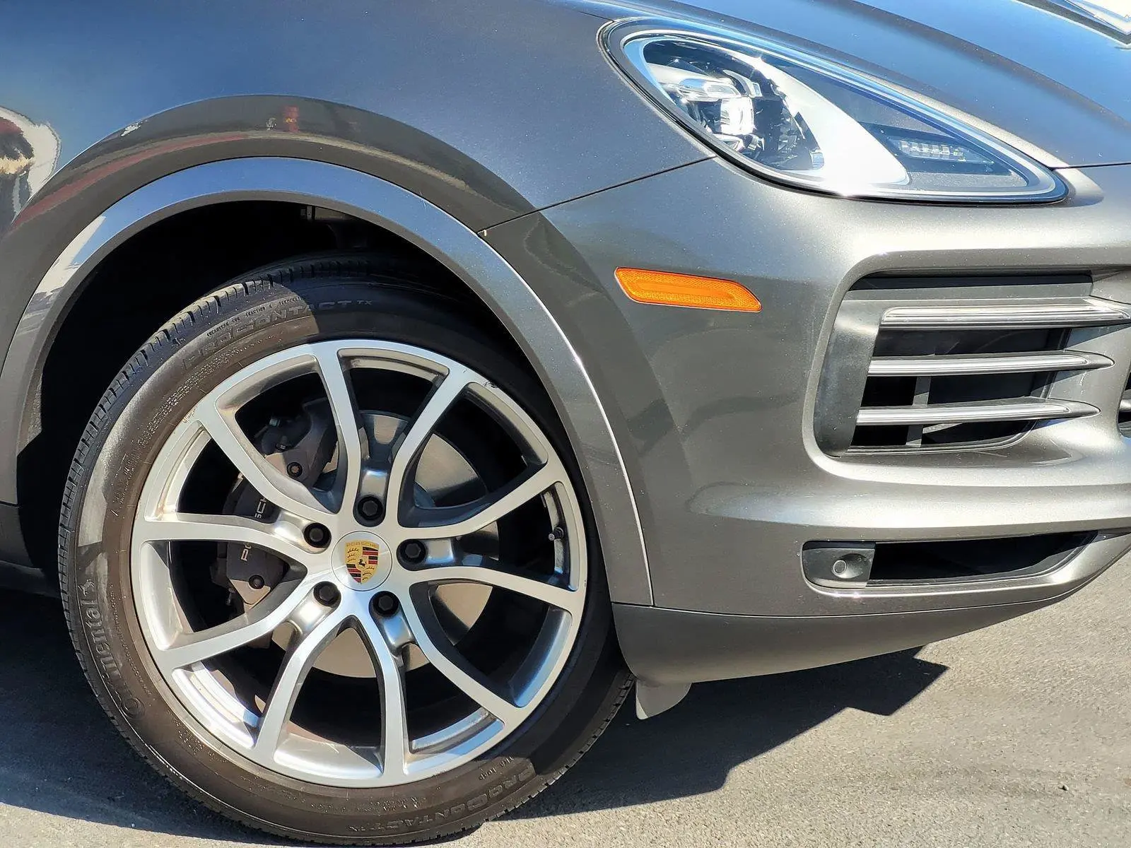 2019 Porsche Cayenne Base photo 5