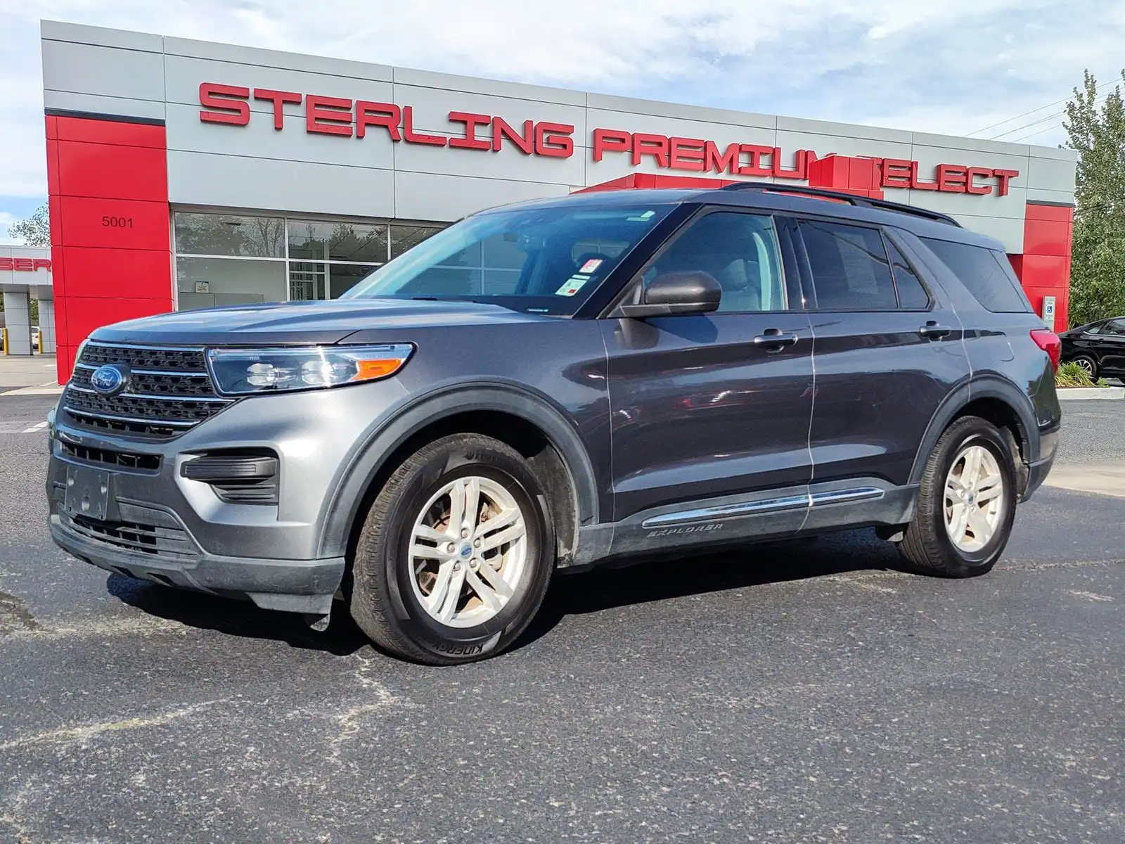 2024 Ford Explorer XLT RWD's photo