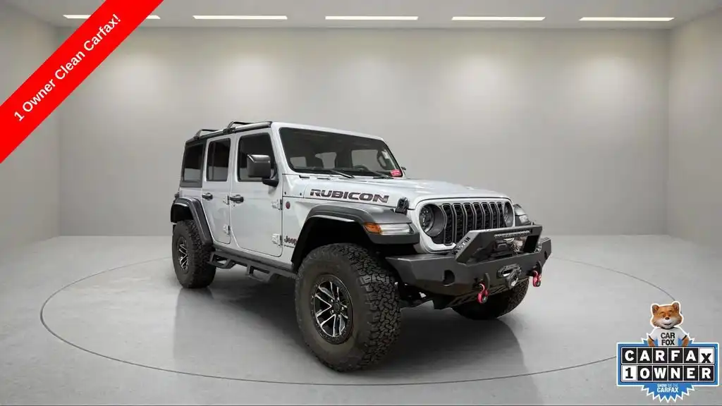 2024 Jeep Wrangler Rubicon's photo