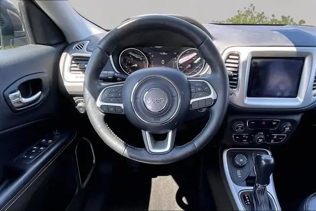2019 Jeep Compass Latitude 4WD photo 5