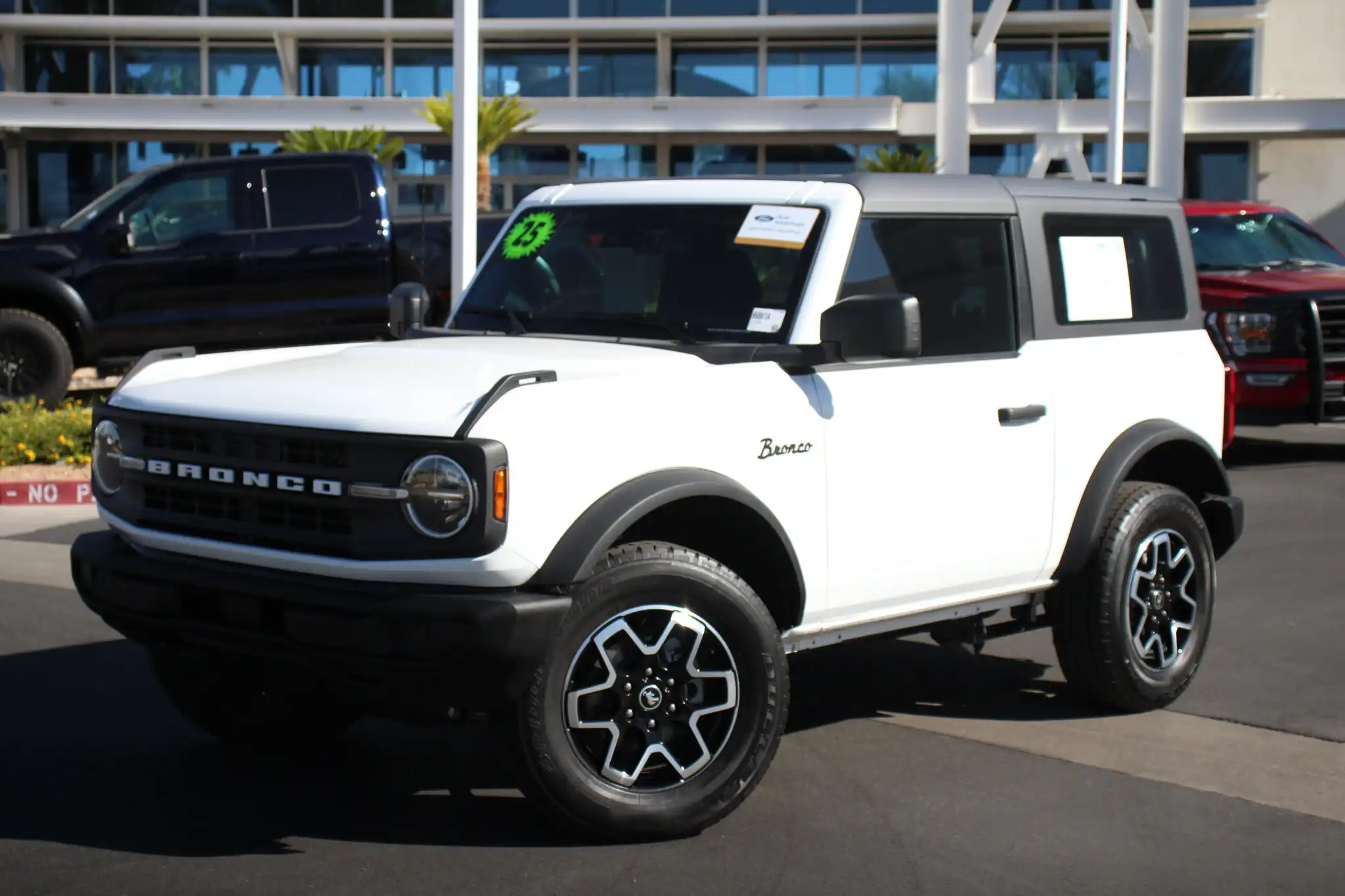 2025 Ford Bronco Base 4WD's photo