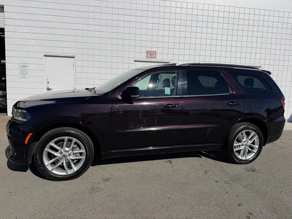 2024 Dodge Durango GT AWD Plus photo 3