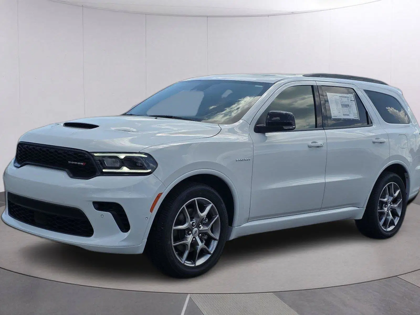2026 Dodge Durango HEMI V8 GT AWD Plus photo 1