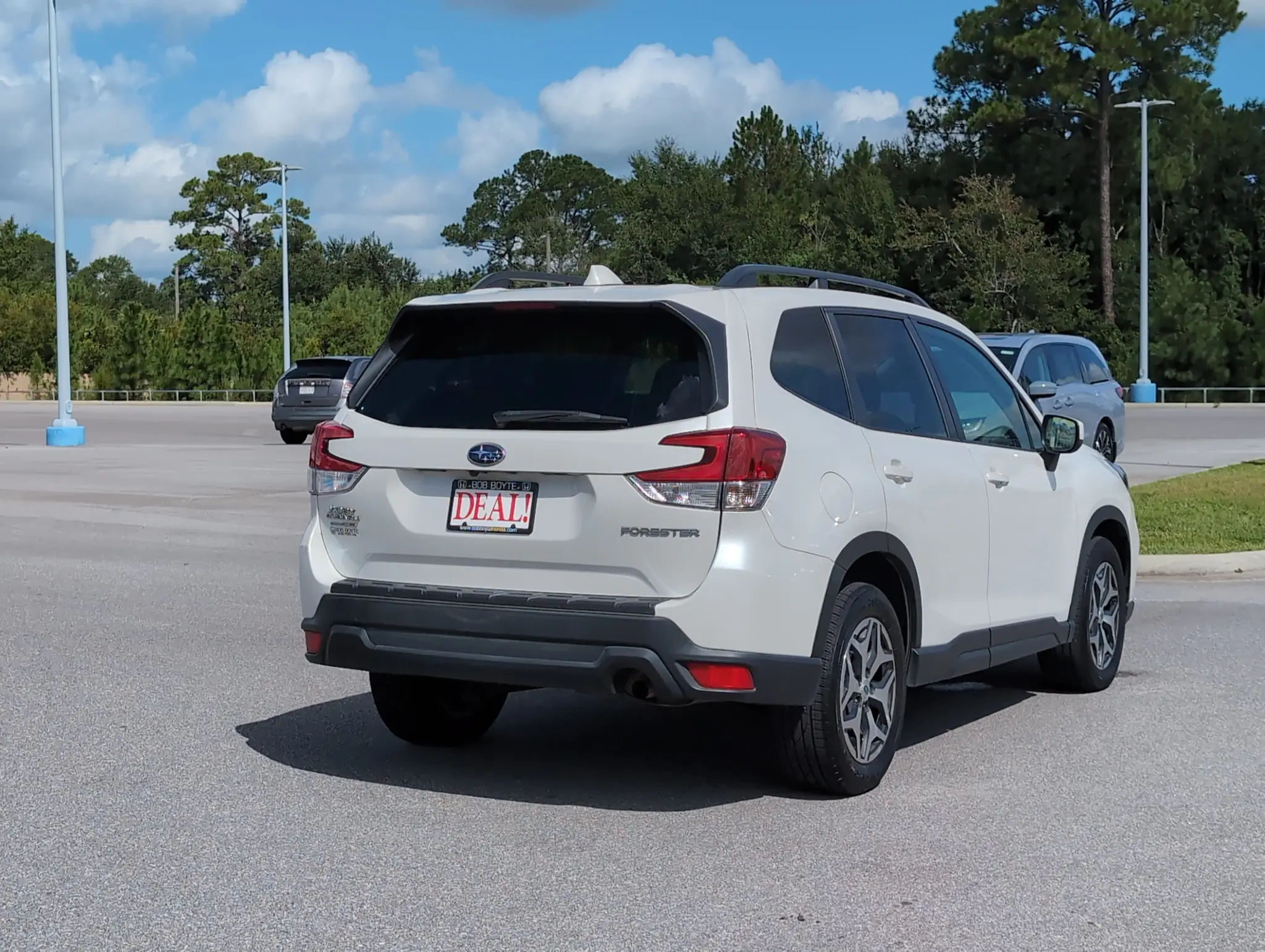 2021 Subaru Forester Premium photo 3