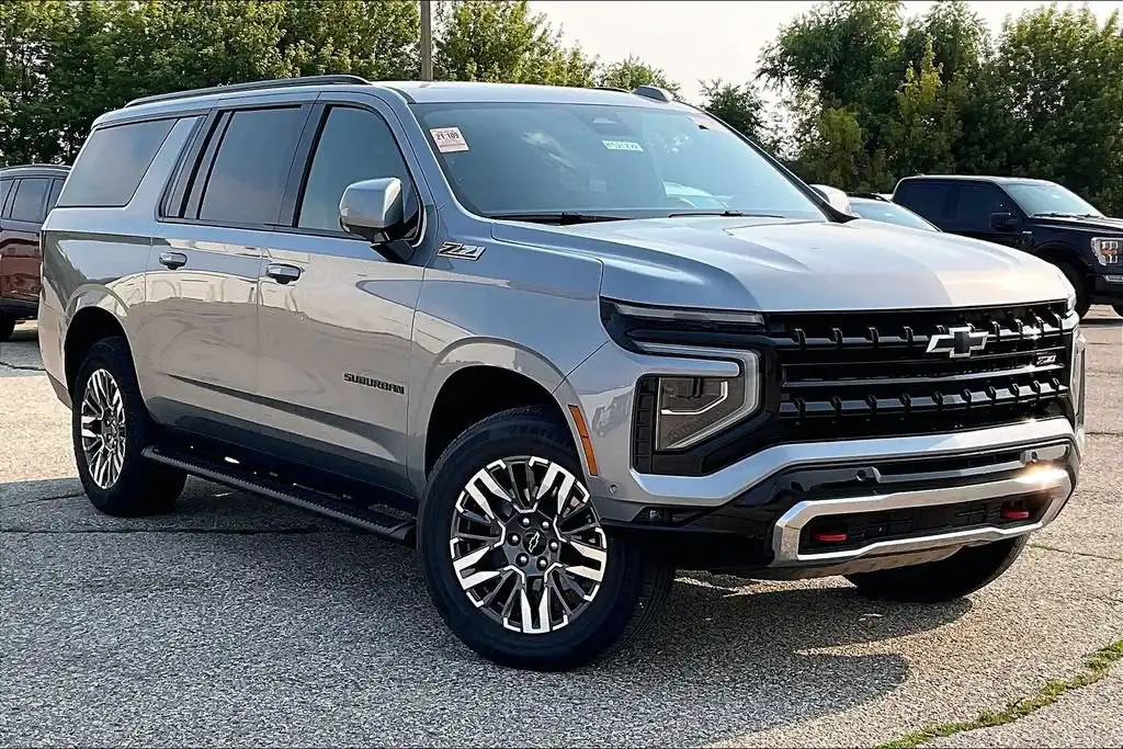 2025 Chevrolet Suburban Z71 4WD's photo