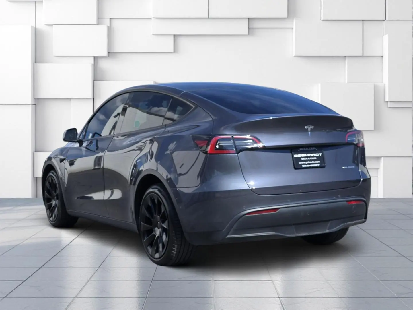 2022 Tesla Model Y Long Range Dual Motor AWD photo 5