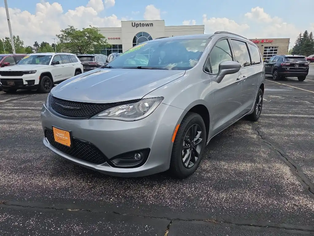 2020 Chrysler Pacifica 3.6 AWD LAUNCH EDITION AUTO 4WD's photo