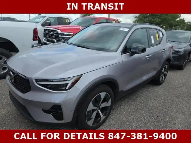 2026 Volvo XC40 B5 Plus Dark AWD's photo