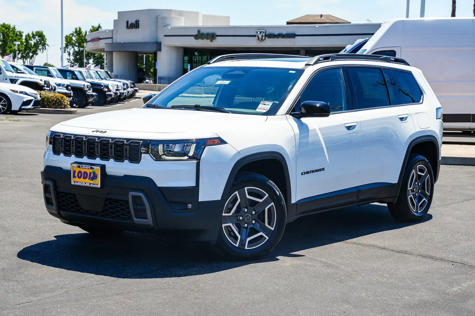 2026 Jeep Cherokee Limited Hybrid 4WD's photo
