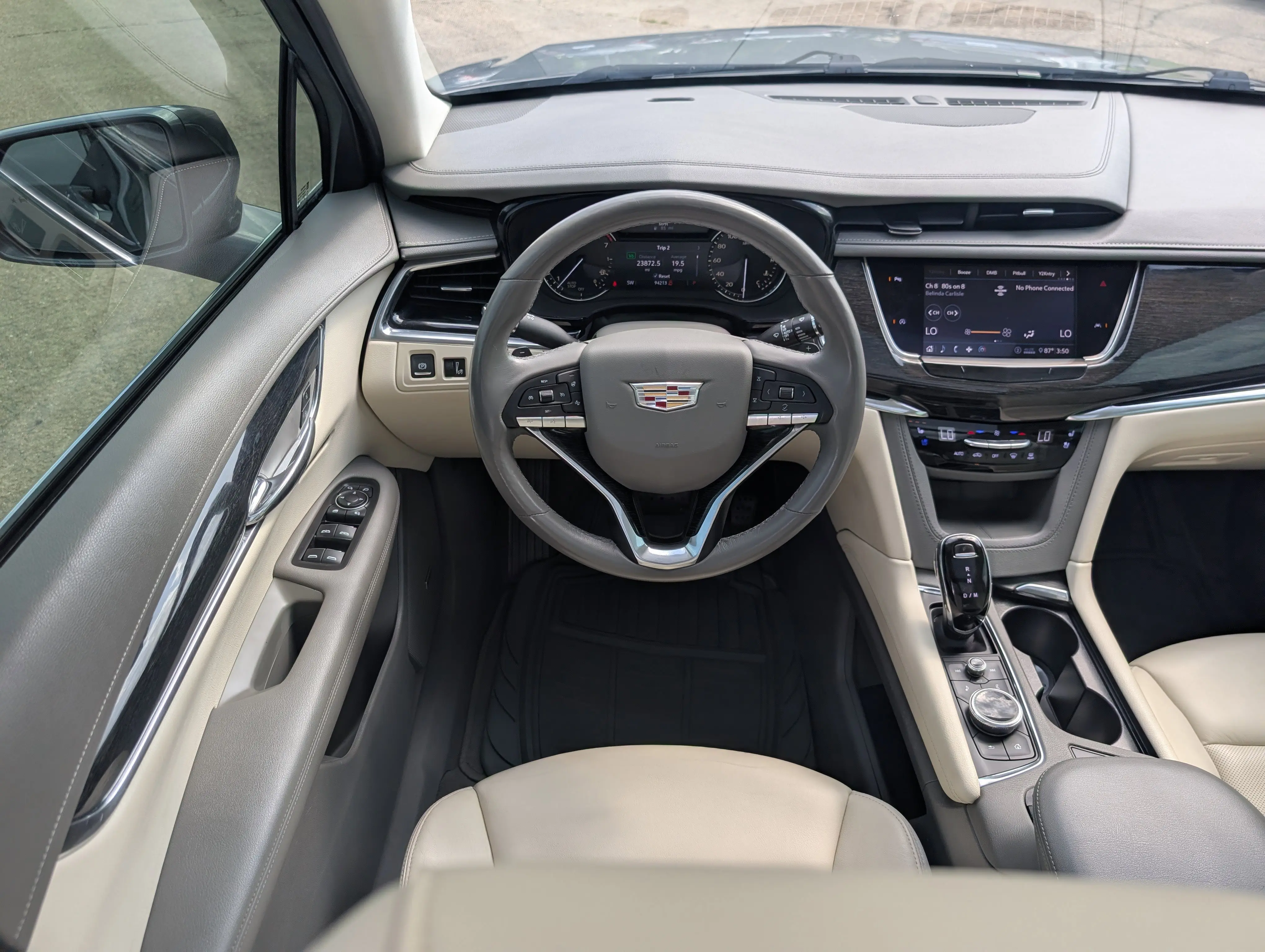 2020 Cadillac XT6 Premium Luxury Auto photo 3