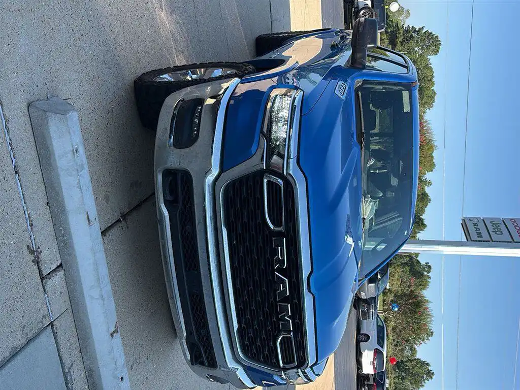 2025 RAM 1500 Big Horn/Lone Star 4WD Crew Cab 5'7's photo