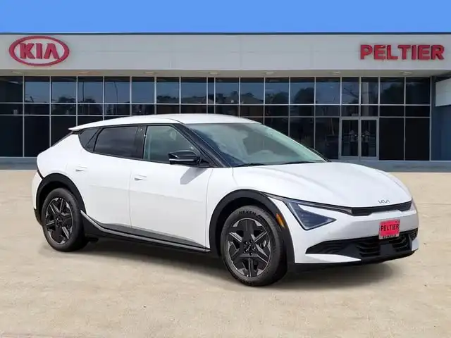 2026 Kia EV6 Light's photo