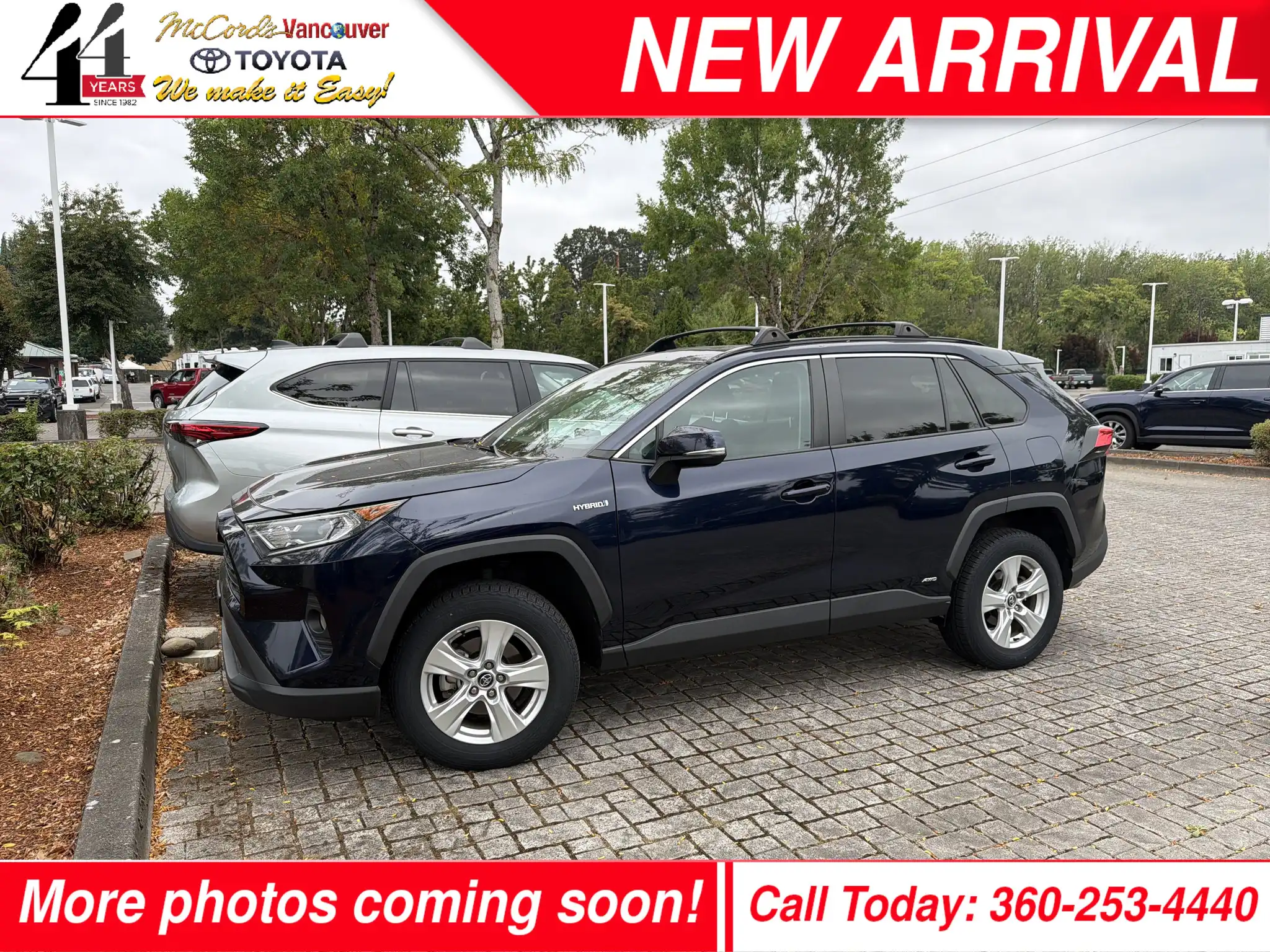 2021 Toyota RAV4 Hybrid XLE AWD's photo