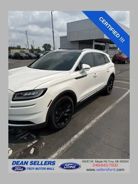 2021 Lincoln Nautilus Reserve AWD's photo