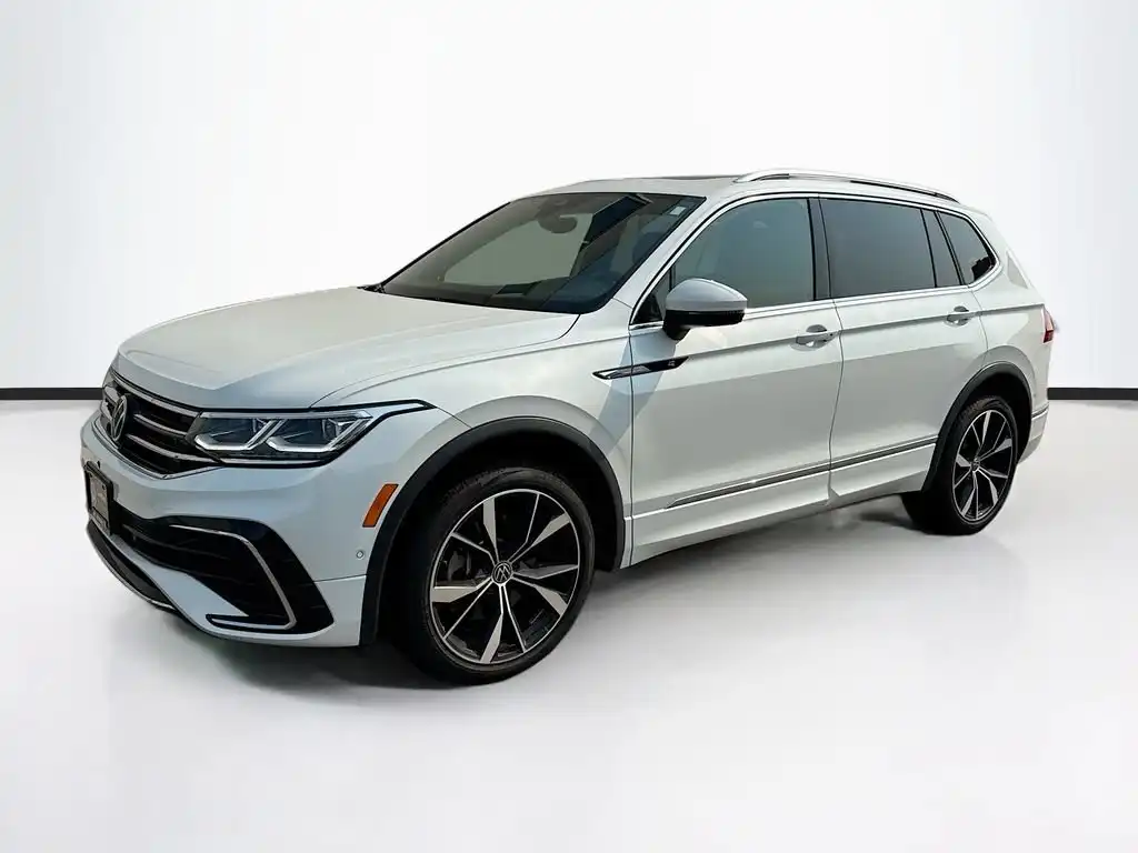 2023 Volkswagen Tiguan 2.0T SEL R-Line 4Motion's photo