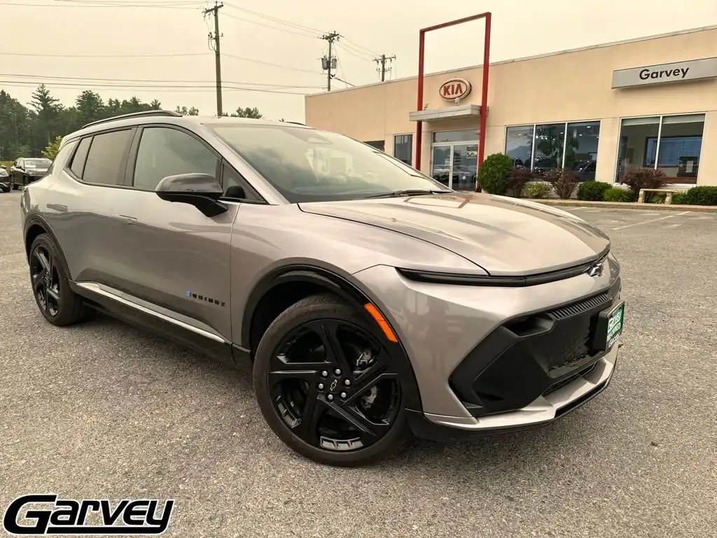 2025 Chevrolet Equinox EV RS FWD's photo