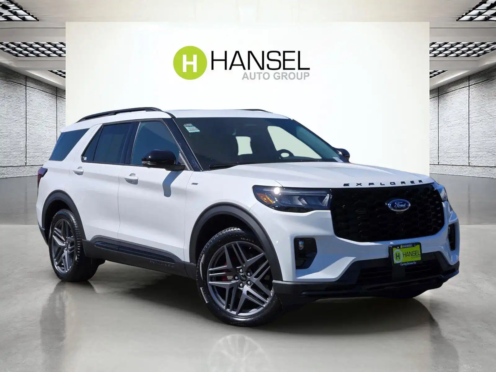 2026 Ford Explorer ST-Line 4WD's photo