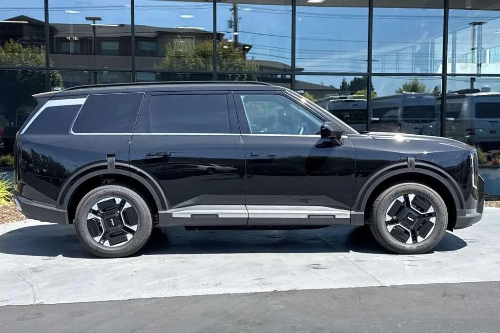 2027 Kia Telluride Hybrid EX AWD photo 3