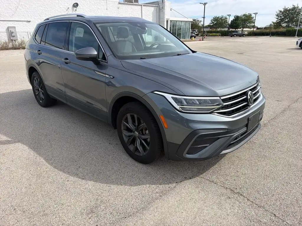 2022 Volkswagen Tiguan 2.0T SE 4Motion's photo