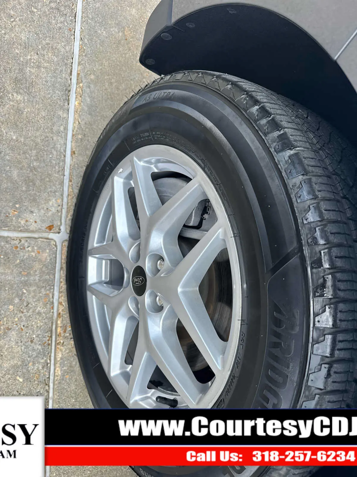 2024 Ford Edge SEL AWD photo 4