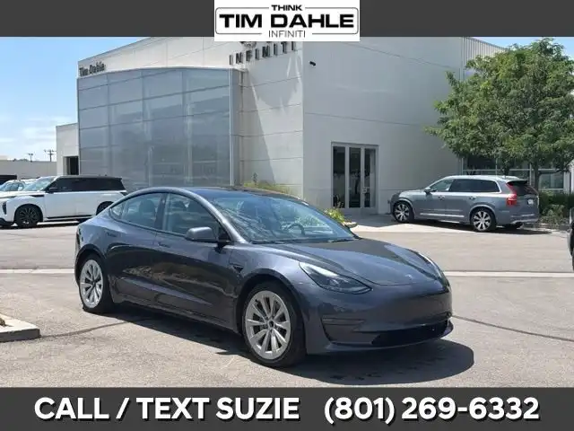 2022 Tesla Model 3 Long Range Dual Motor All-Wheel Drive's photo