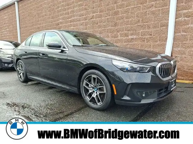2024 BMW i5 eDrive40's photo