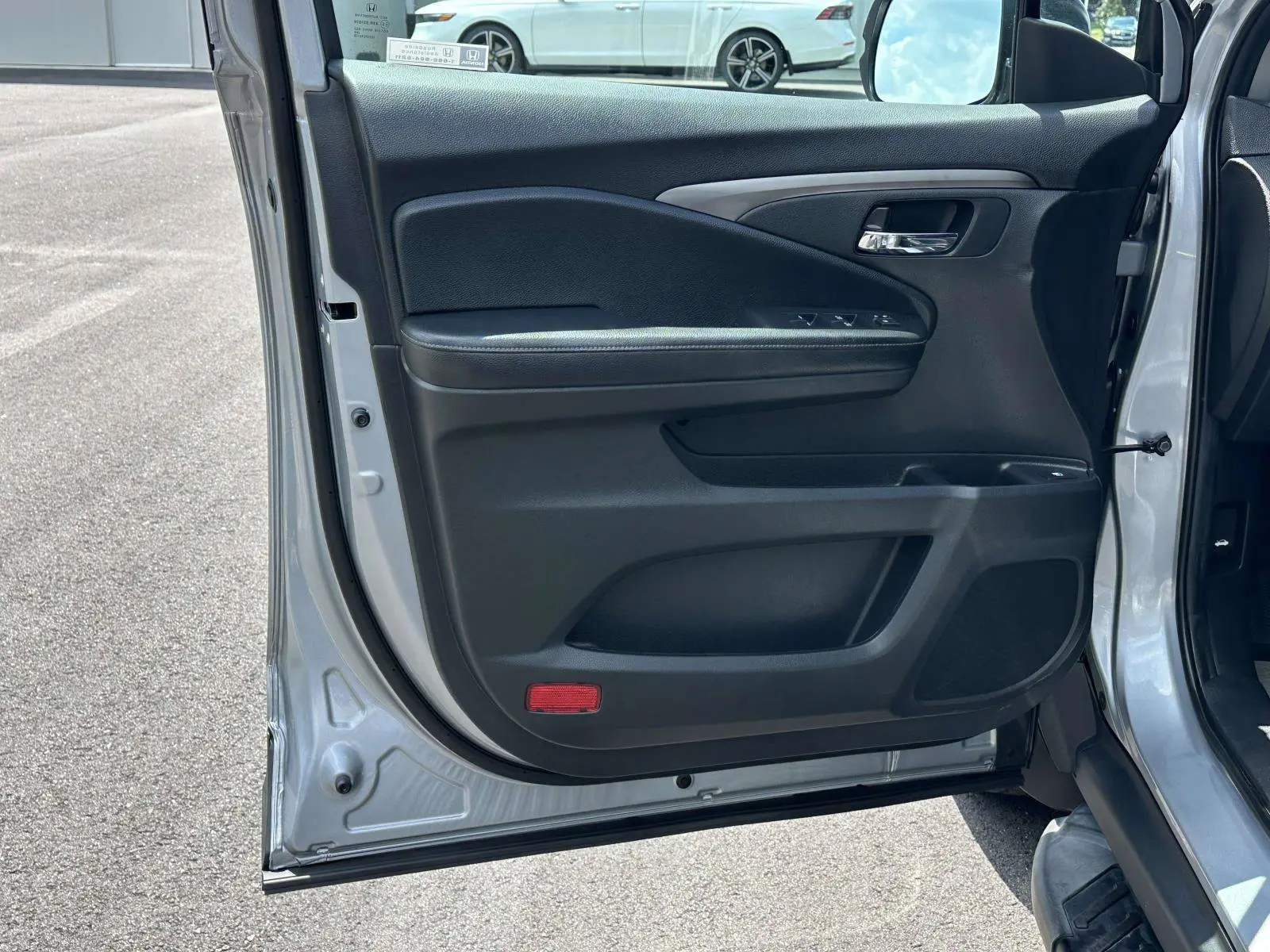 2019 Honda Ridgeline RT photo 5