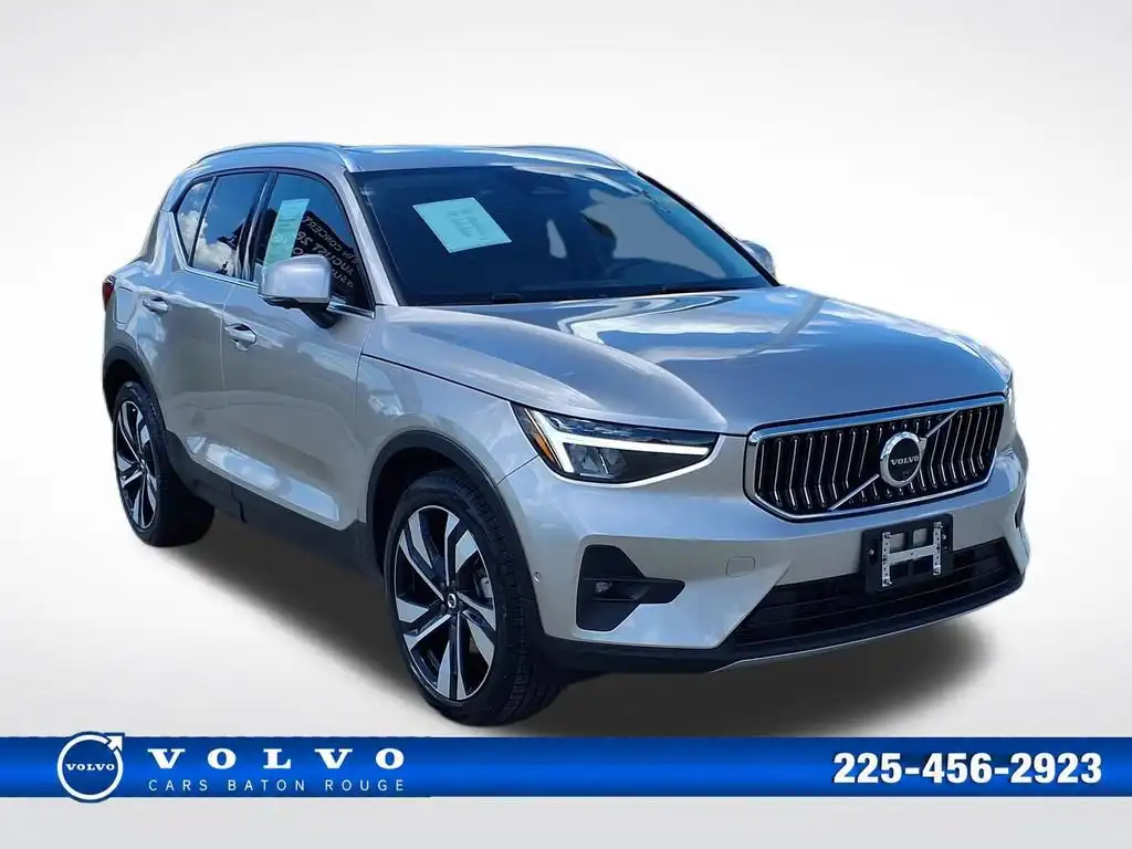 2023 Volvo XC40 B5 Plus Bright AWD's photo