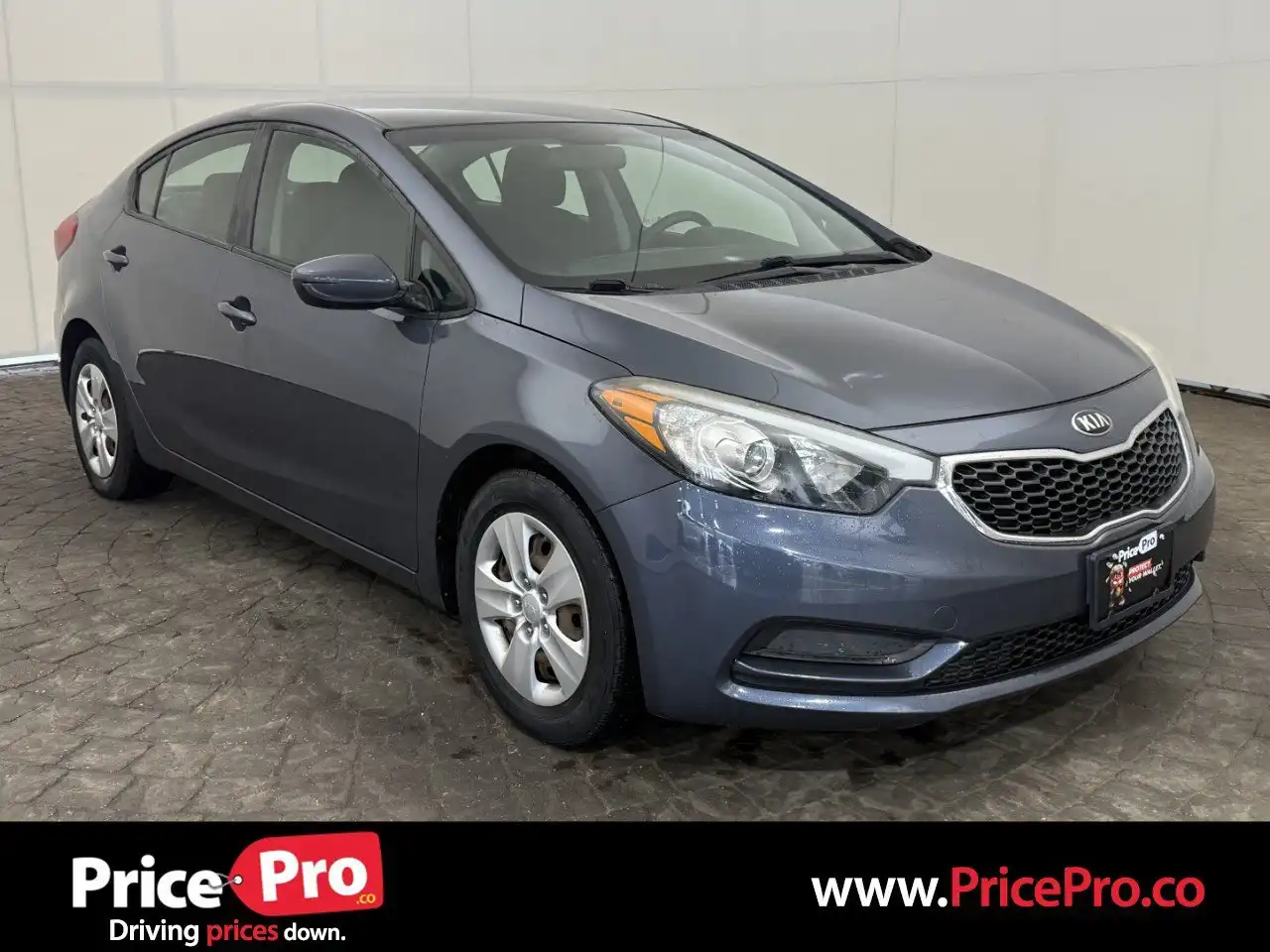 2016 Kia Forte LX's photo