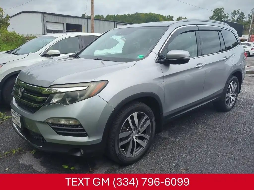2017 Honda Pilot 2WD Touring's photo