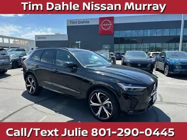 2023 Volvo XC60 B5 Ultimate Dark Theme AWD's photo