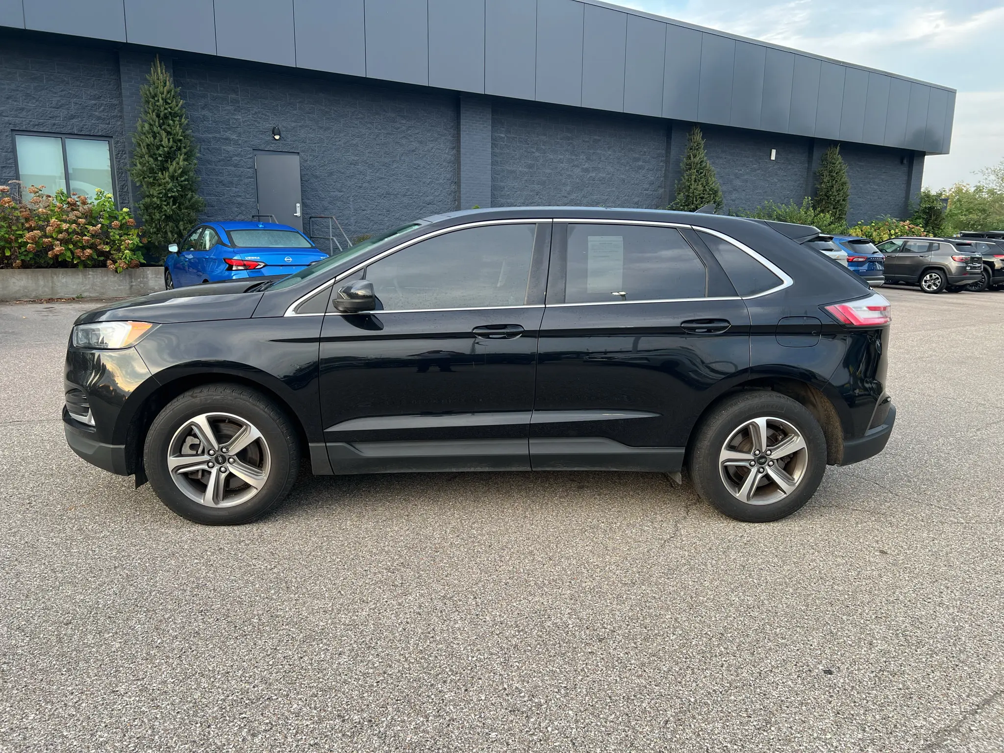 2024 Ford Edge SEL AWD photo 4