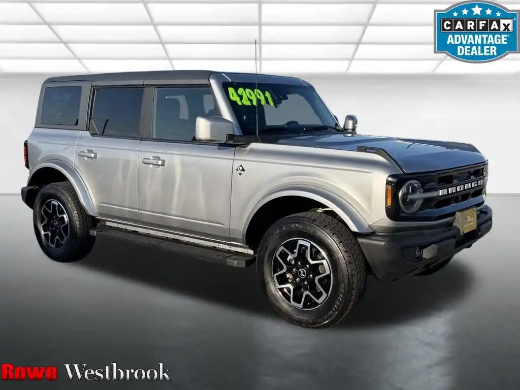 2024 Ford Bronco Outer Banks 4x4's photo