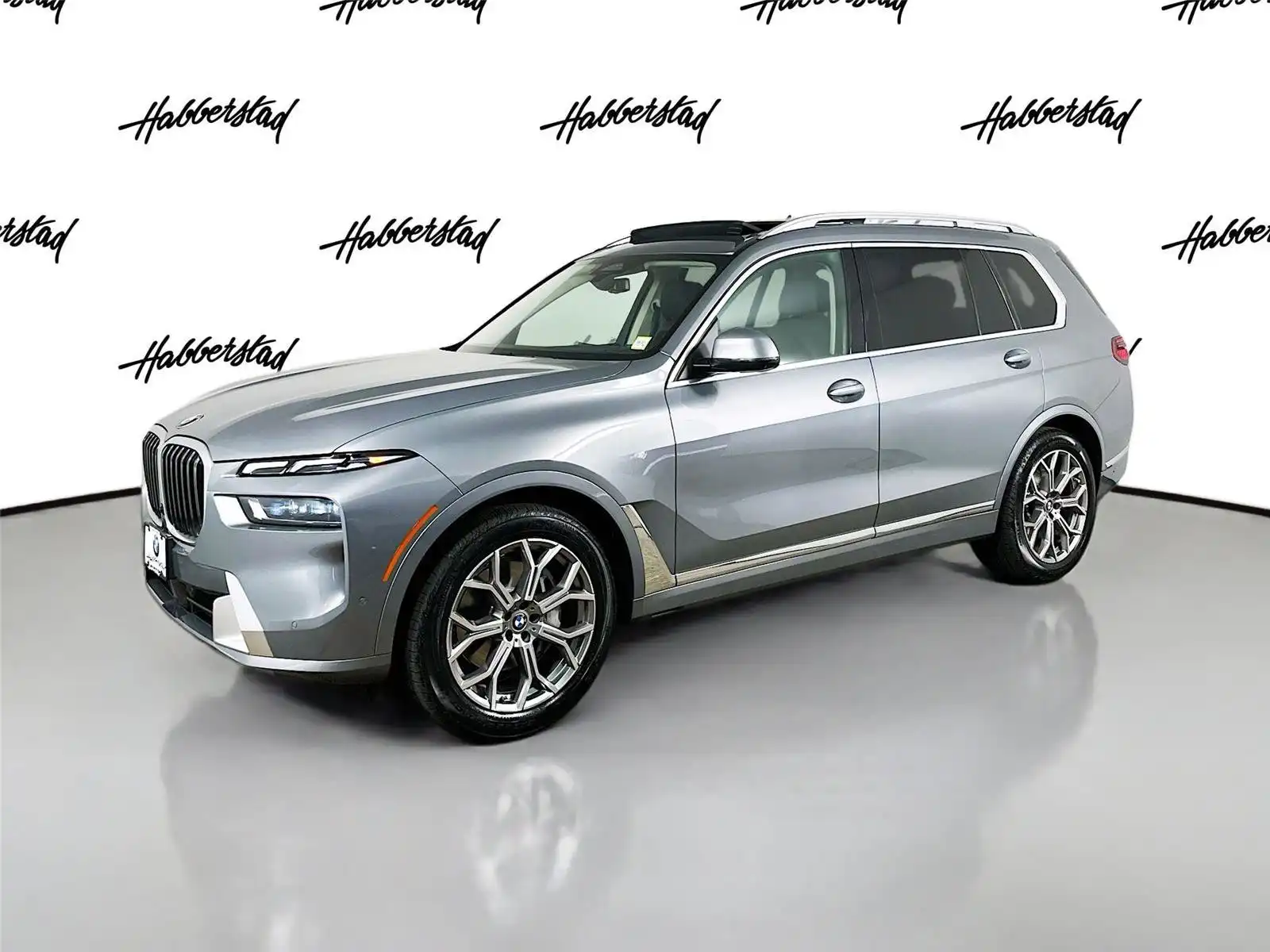 2023 BMW X7 xDrive40i's photo