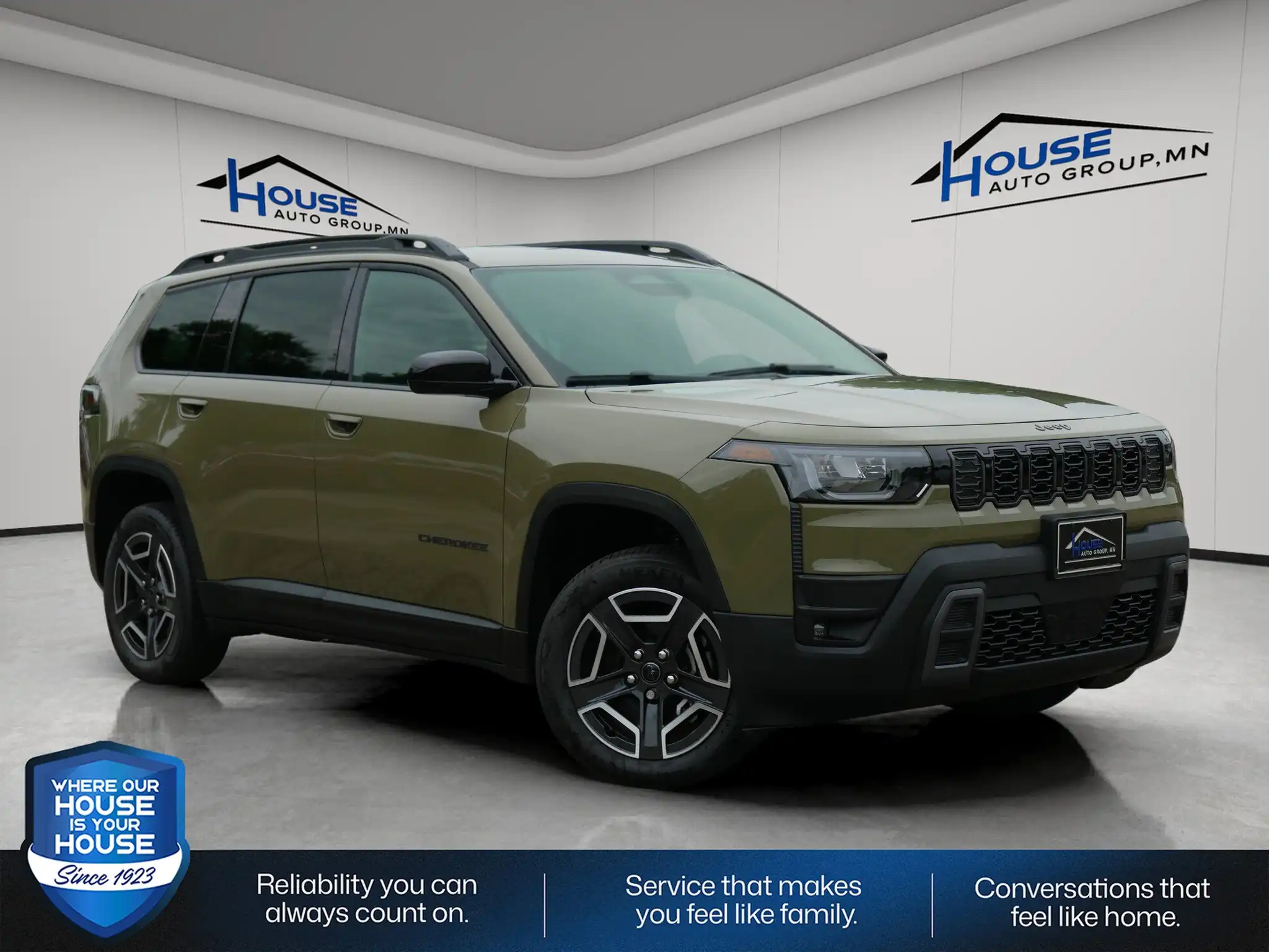 2026 Jeep Cherokee Laredo Hybrid 4WD's photo