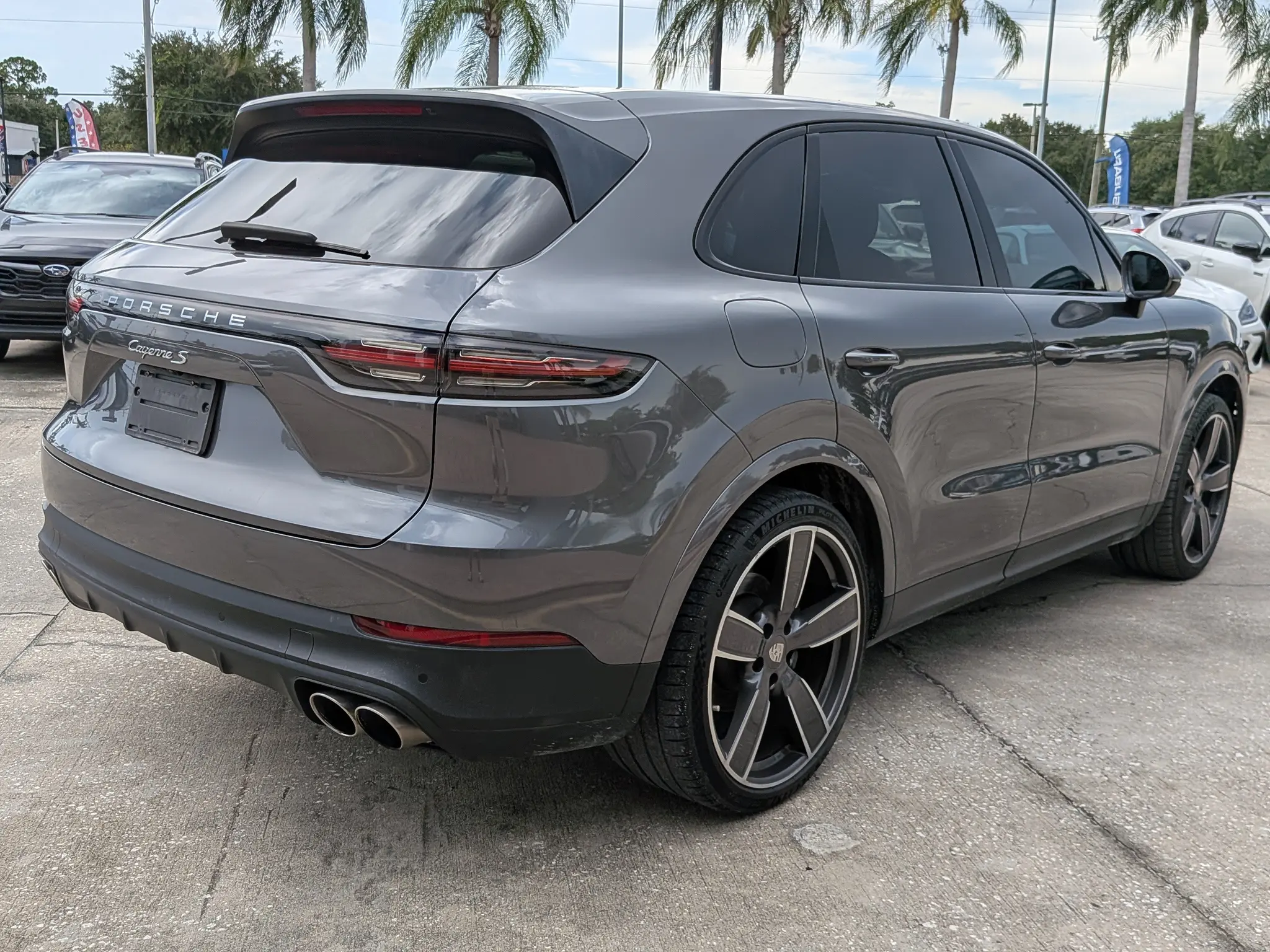 2021 Porsche Cayenne S photo 4