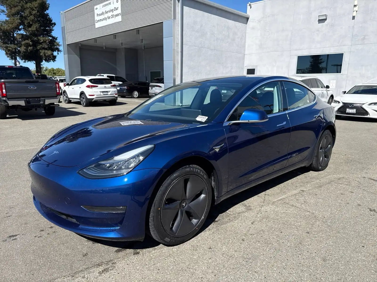 2019 Tesla Model 3 Rear-Wheel Drive Mid Range's photo