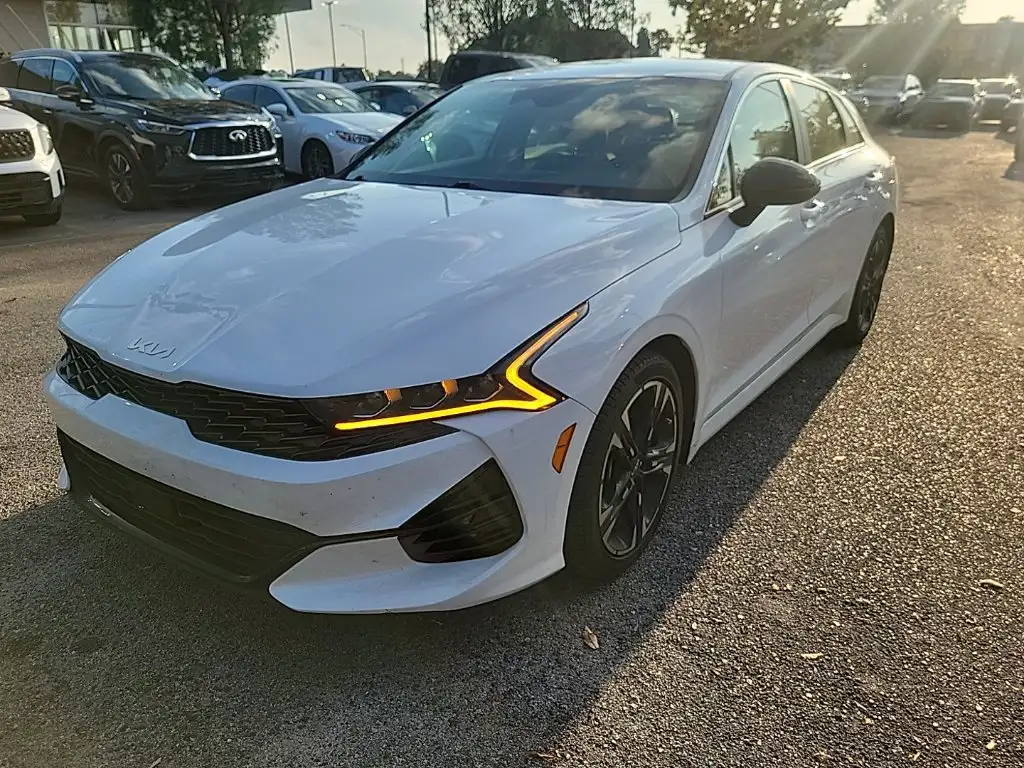 2023 Kia Optima GT-Line FWD's photo