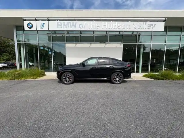 2027 BMW X6 M60i xDrive's photo