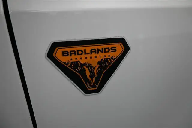 2025 Ford Bronco Badlands 4x4 photo 5