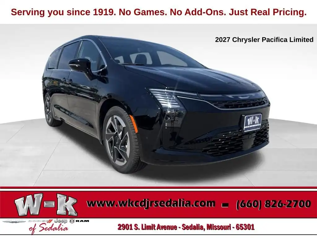 2027 Chrysler Pacifica Limited's photo
