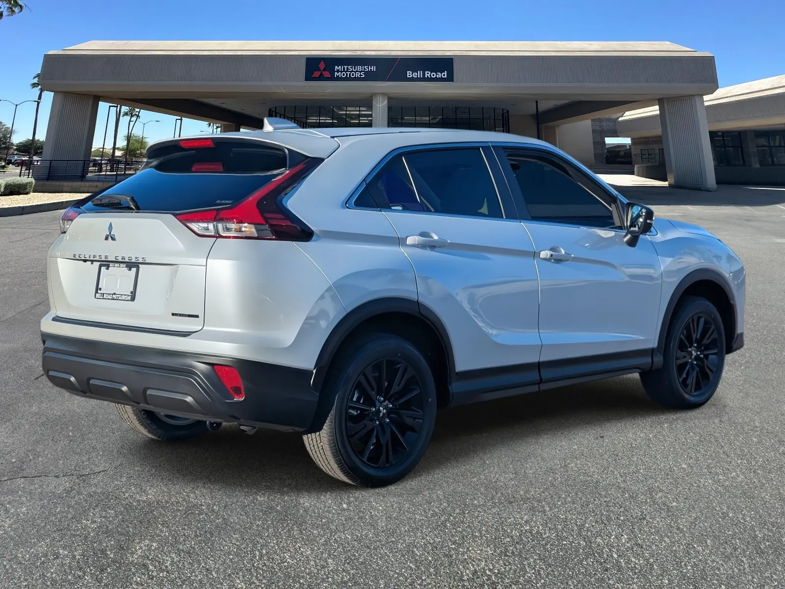 2026 Mitsubishi Eclipse Cross LE S-AWC photo 3