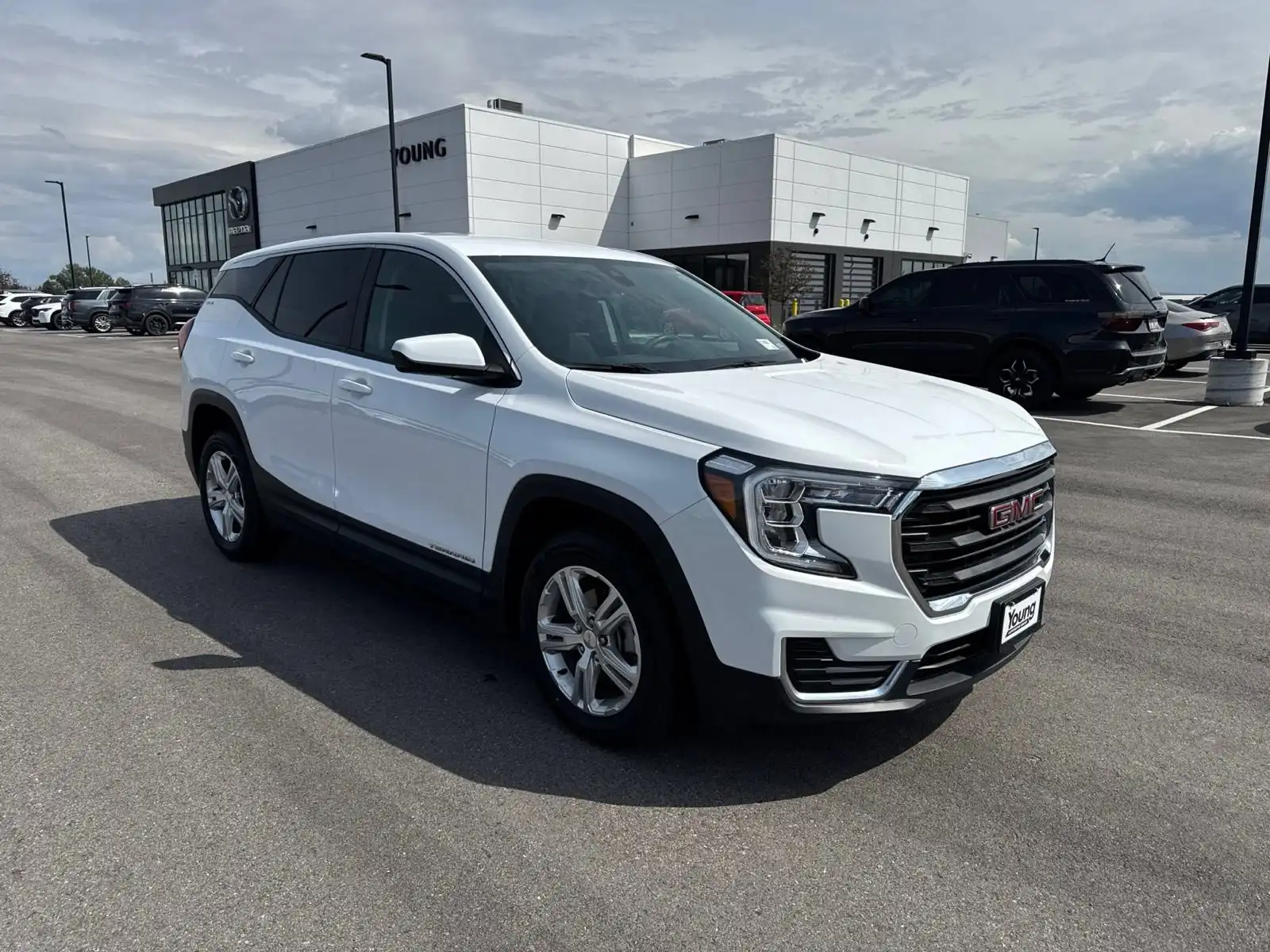 2024 GMC Terrain SLE AWD's photo