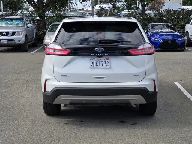 2023 Ford Edge SEL AWD photo 5